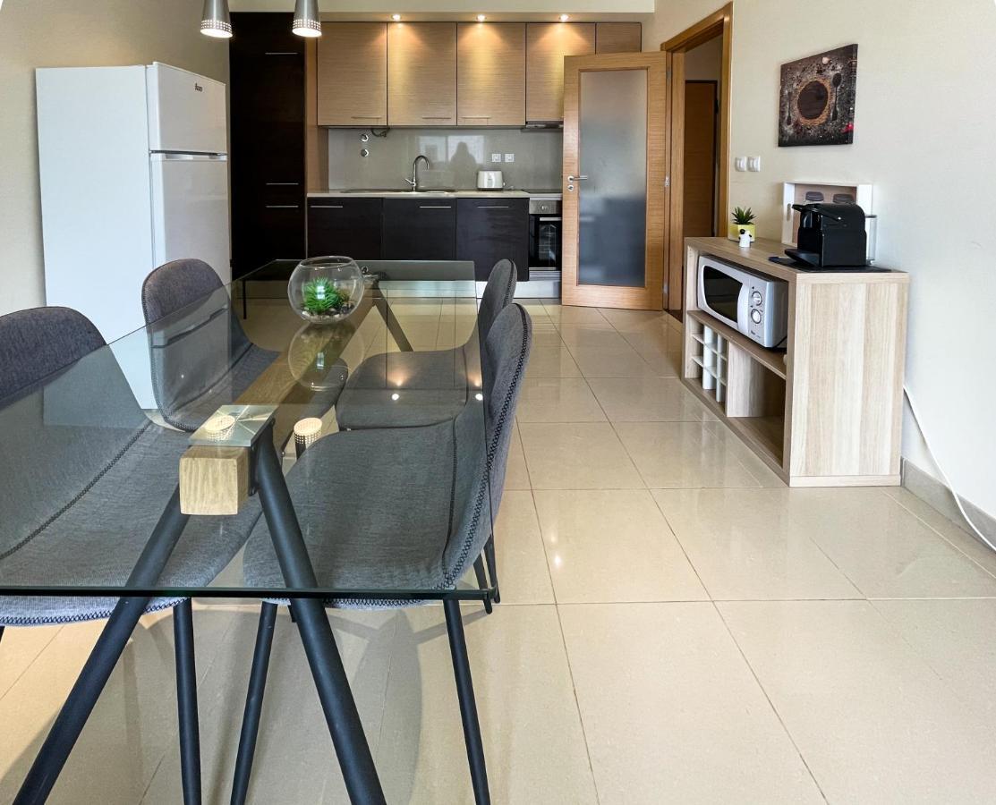 One Bedroom Apartment - Olhos De Gua - Next To The Supermarket Intermarch 올류스 데 아구아 외부 사진