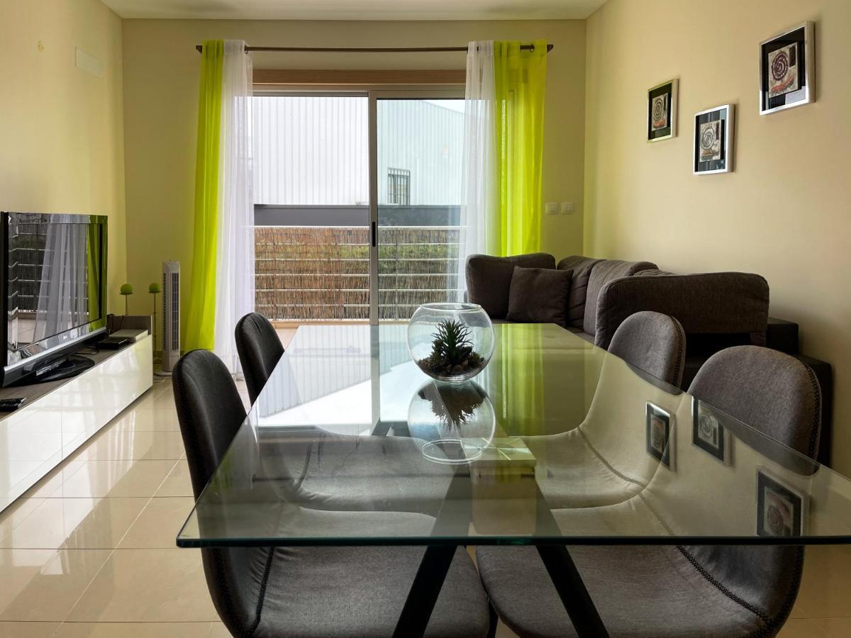 One Bedroom Apartment - Olhos De Gua - Next To The Supermarket Intermarch 올류스 데 아구아 외부 사진